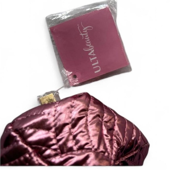 Ulta Beauty pink metallic quilted makeup bag, - Picture 4 of 4